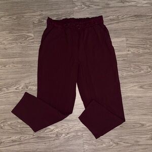 Lululemon Straight Leg Cropped Pants Women’s Size 10 Dark Red